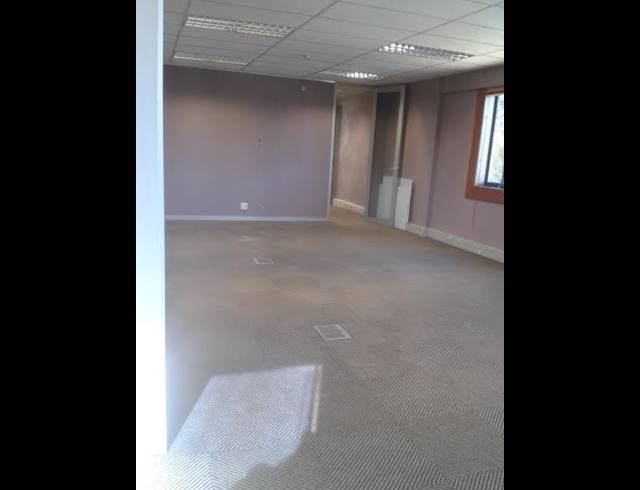 114M² OFFICE TO LET IN BELLVILLE CENTRAL